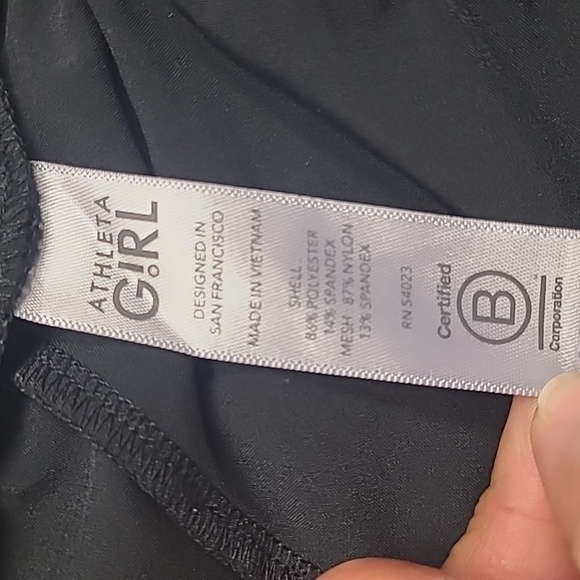 Athleta Girl On the Go Romper In Black Size  L (12) - Picture 12 of 16